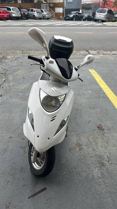 SUZUKI BURGMAN i SUZUKI BURGMAN i